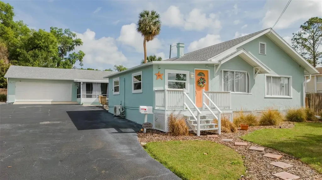 321 W Pennsylvania Avenue Deland FL 32720