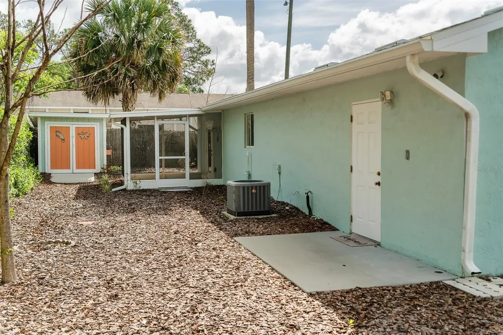 321 W Pennsylvania Avenue Deland FL 32720