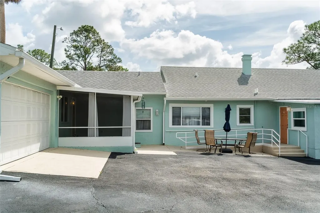 321 W Pennsylvania Avenue Deland FL 32720