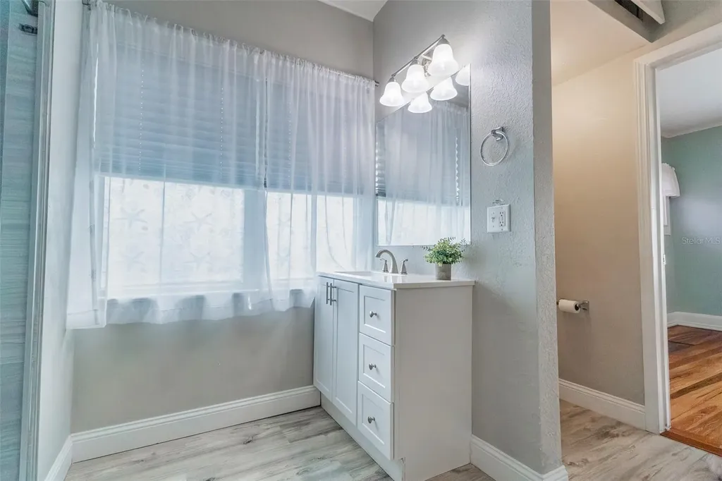 321 W Pennsylvania Avenue Deland FL 32720