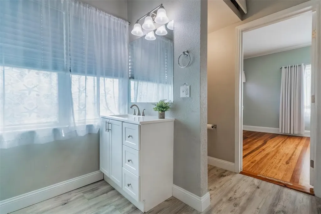 321 W Pennsylvania Avenue Deland FL 32720
