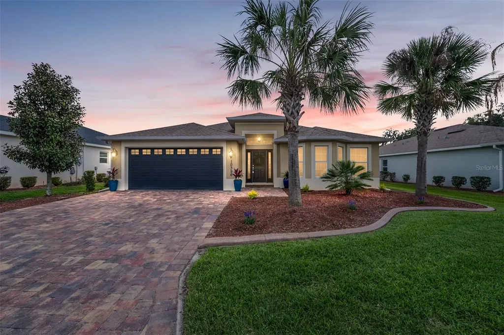 10396 Silver Maple Avenue Oxford FL 34484