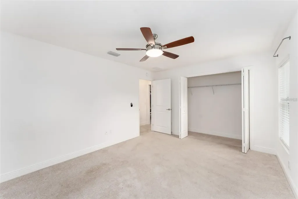 10396 Silver Maple Avenue Oxford FL 34484