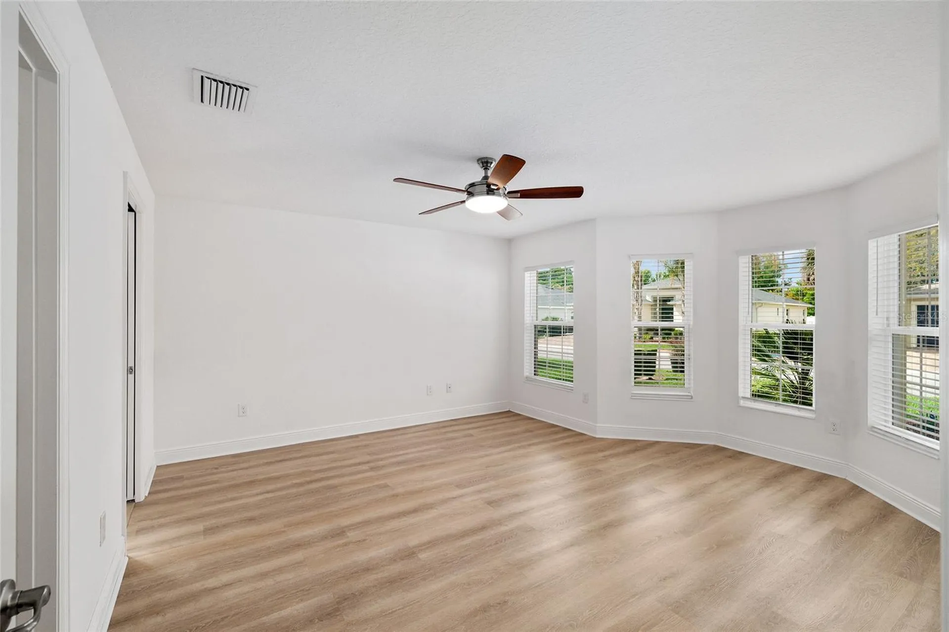 10396 Silver Maple Avenue Oxford FL 34484