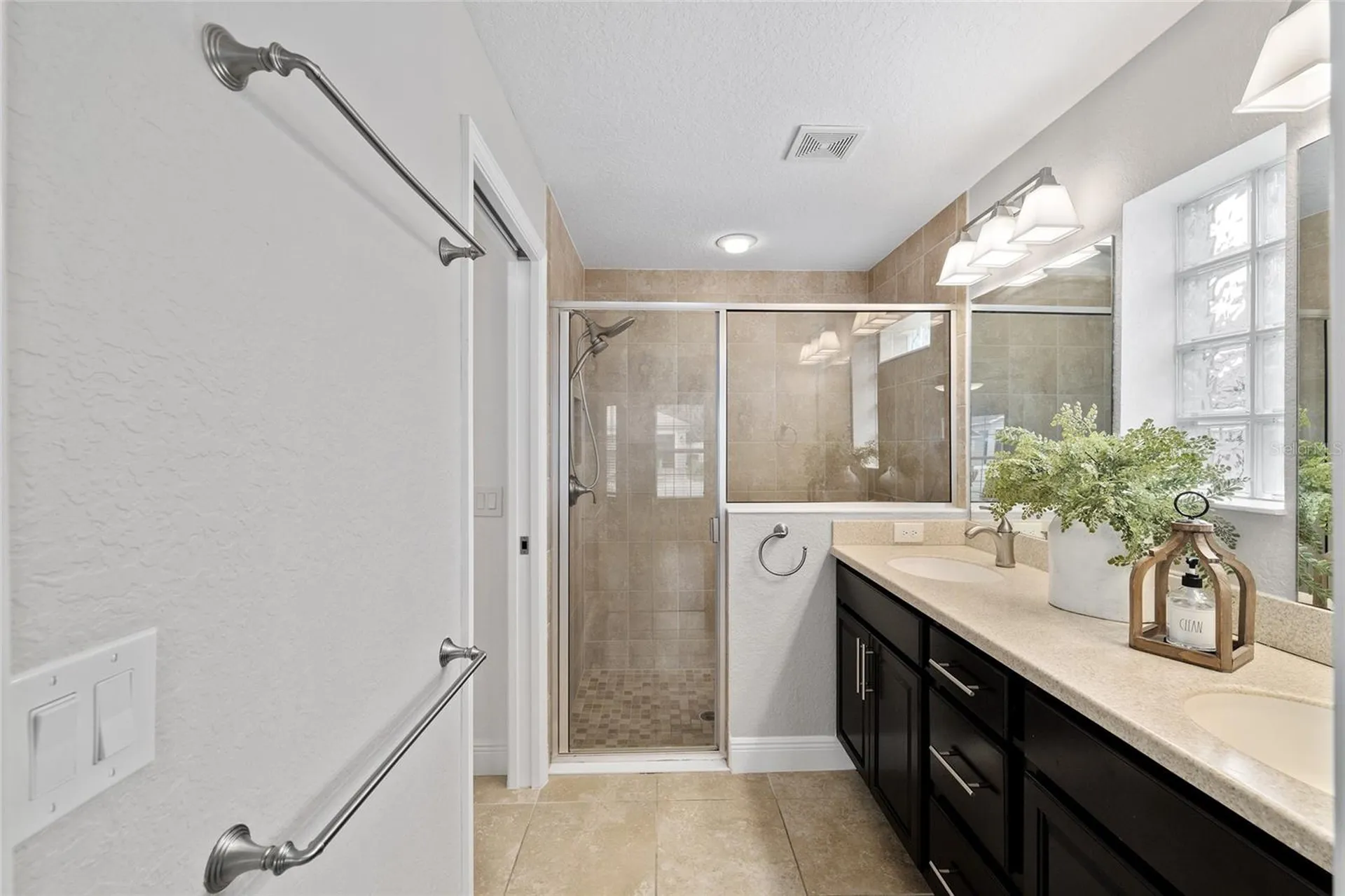 10396 Silver Maple Avenue Oxford FL 34484