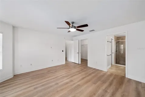 10396 Silver Maple Avenue Oxford FL 34484