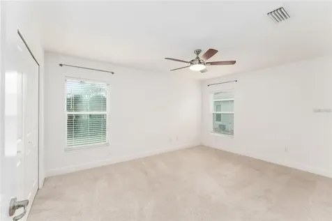 10396 Silver Maple Avenue Oxford FL 34484