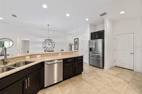 10396 Silver Maple Avenue Oxford FL 34484