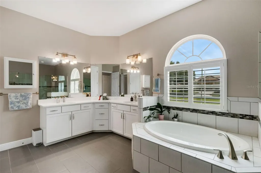 380 165th Court NE Bradenton FL 34212