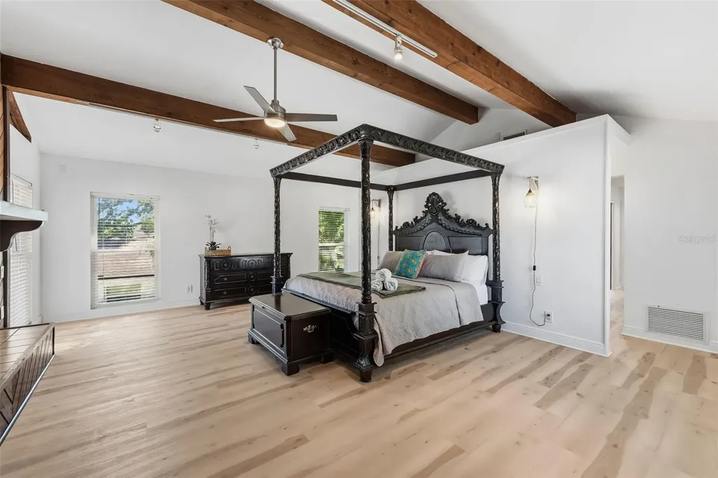 1584 Oak Lane Clearwater FL 33764