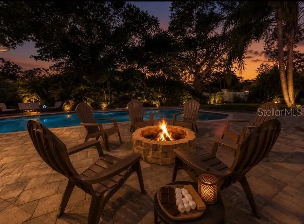 1584 Oak Lane Clearwater FL 33764