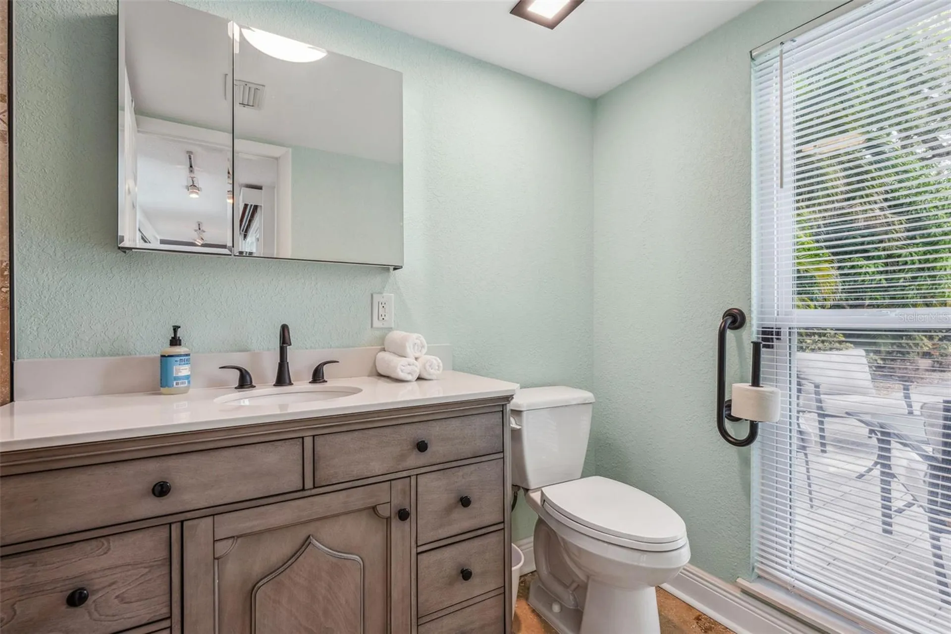 1584 Oak Lane Clearwater FL 33764