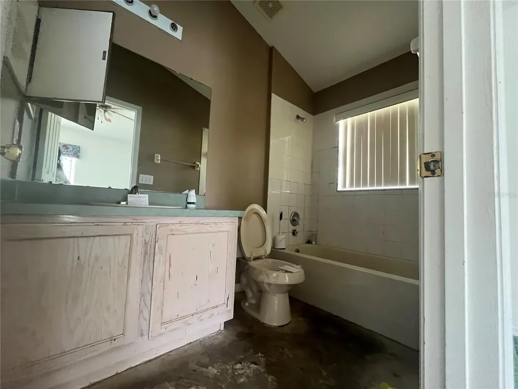 318 Walpole Loop Davenport FL 33897