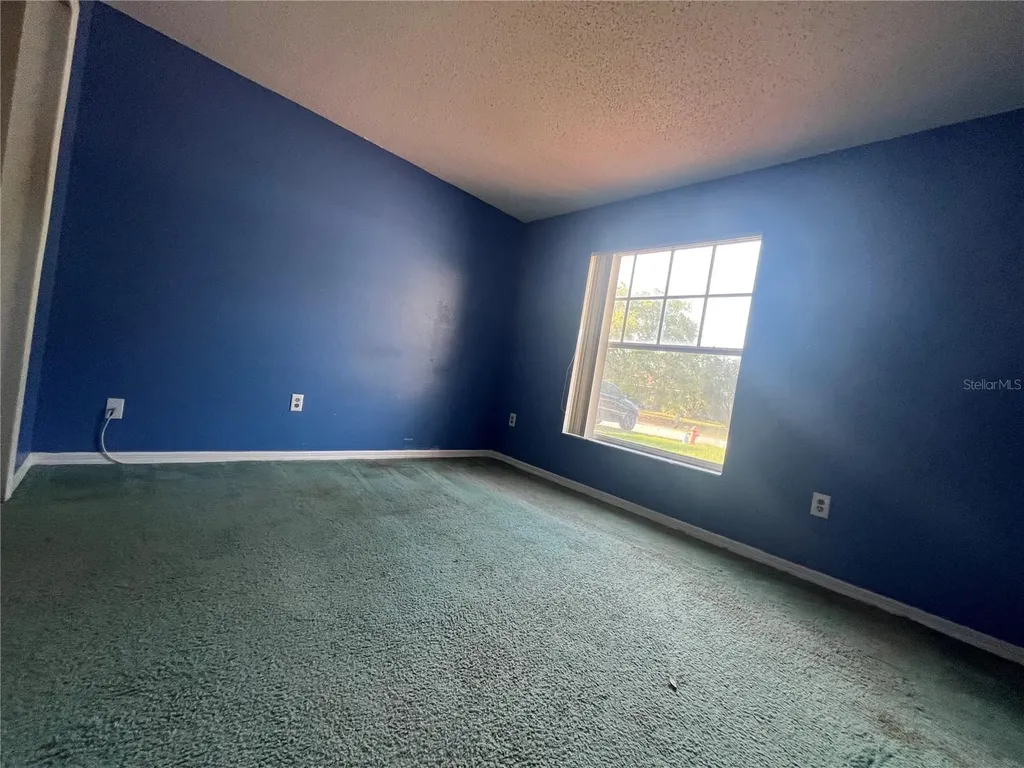 318 Walpole Loop Davenport FL 33897