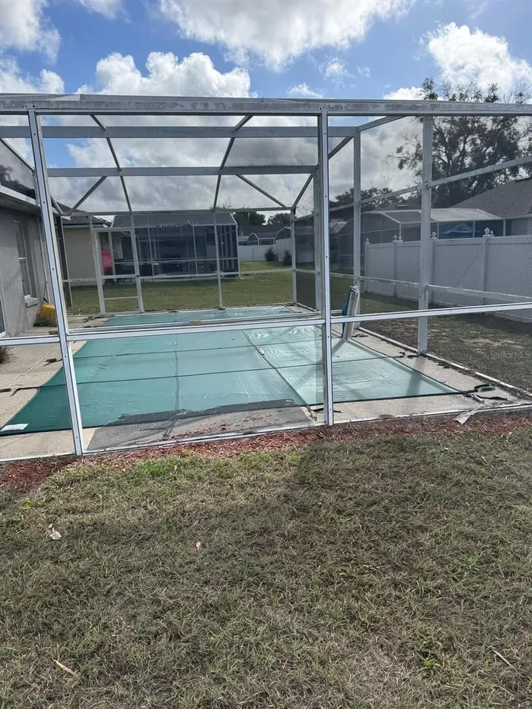 318 Walpole Loop Davenport FL 33897