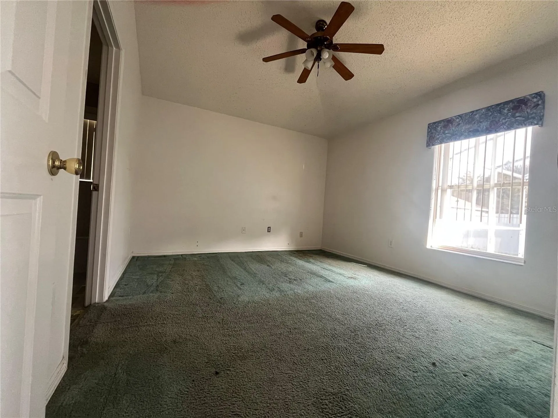 318 Walpole Loop Davenport FL 33897