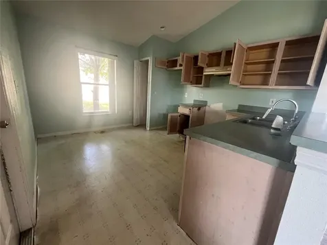 318 Walpole Loop Davenport FL 33897