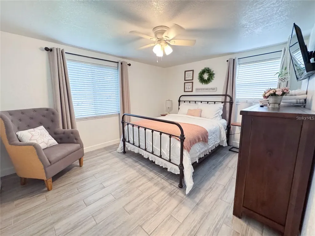 9616 Pine Ridge Avenue Riverview FL 33578