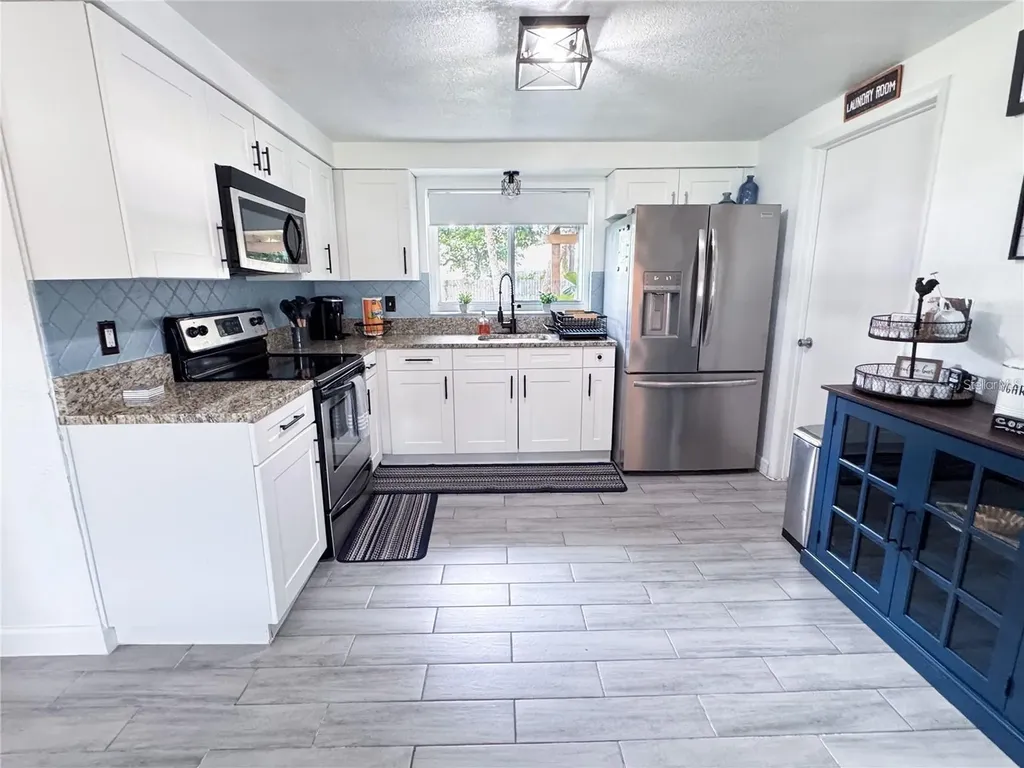 9616 Pine Ridge Avenue Riverview FL 33578