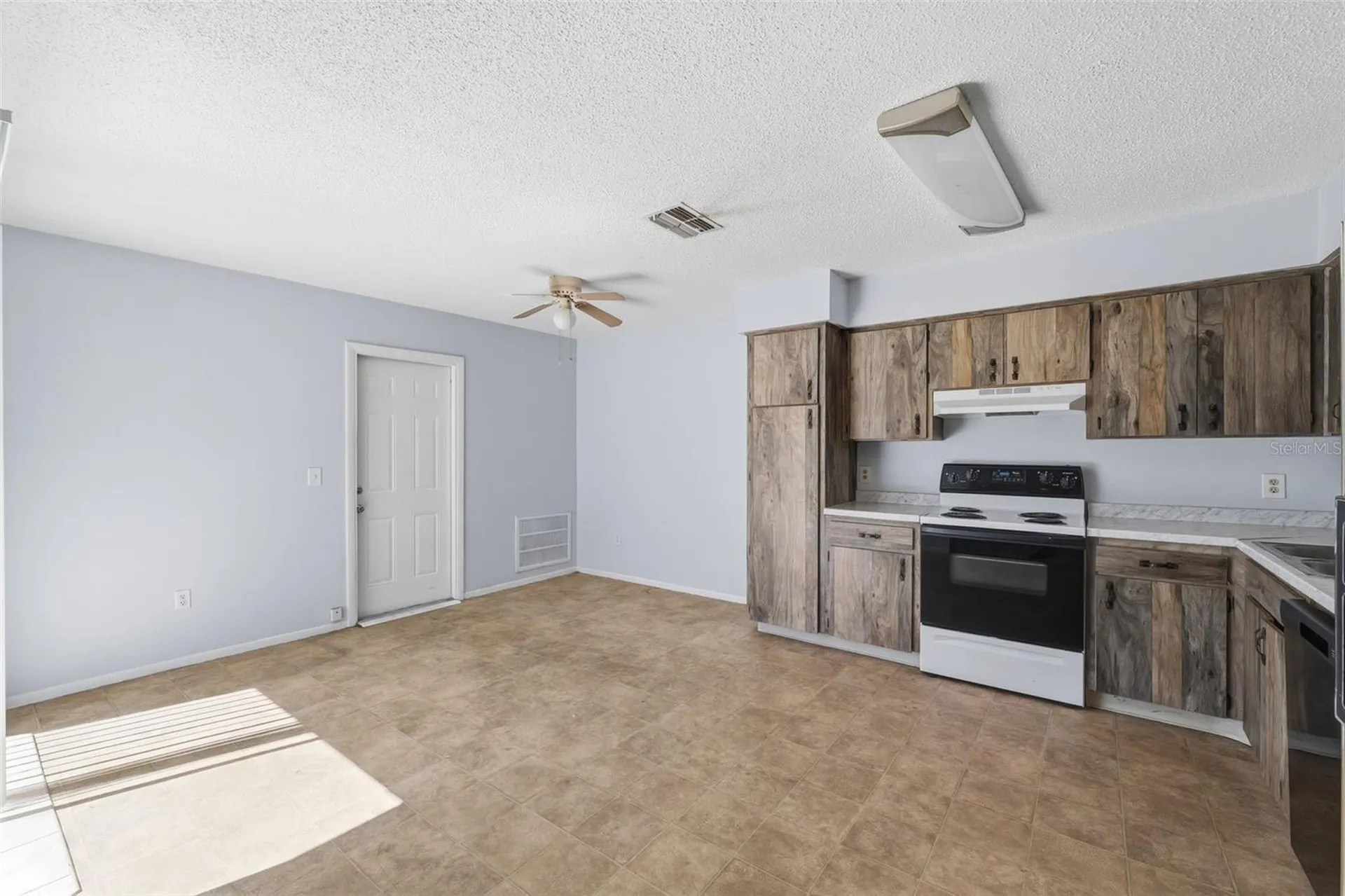 1284 London Avenue Spring Hill FL 34606