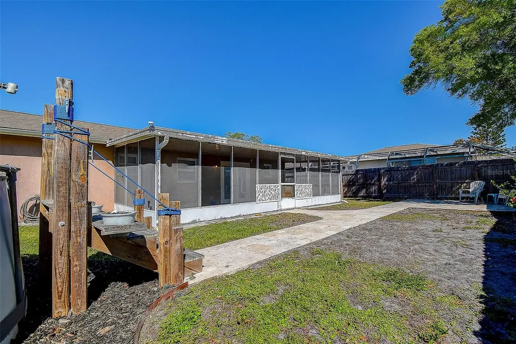 10849 92nd Street Seminole FL 33777