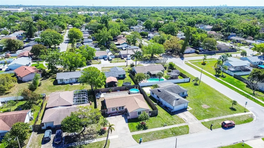 10849 92nd Street Seminole FL 33777