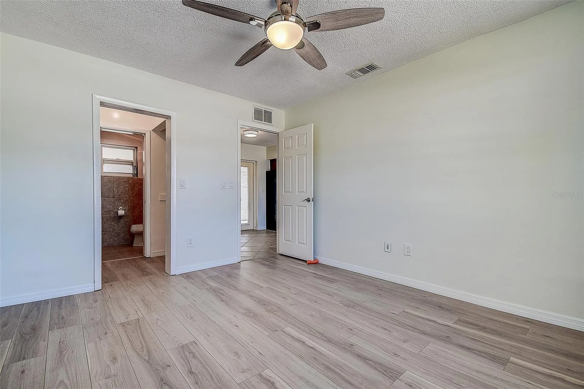 10849 92nd Street Seminole FL 33777