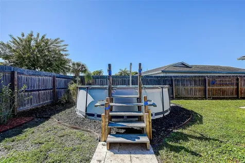 10849 92nd Street Seminole FL 33777