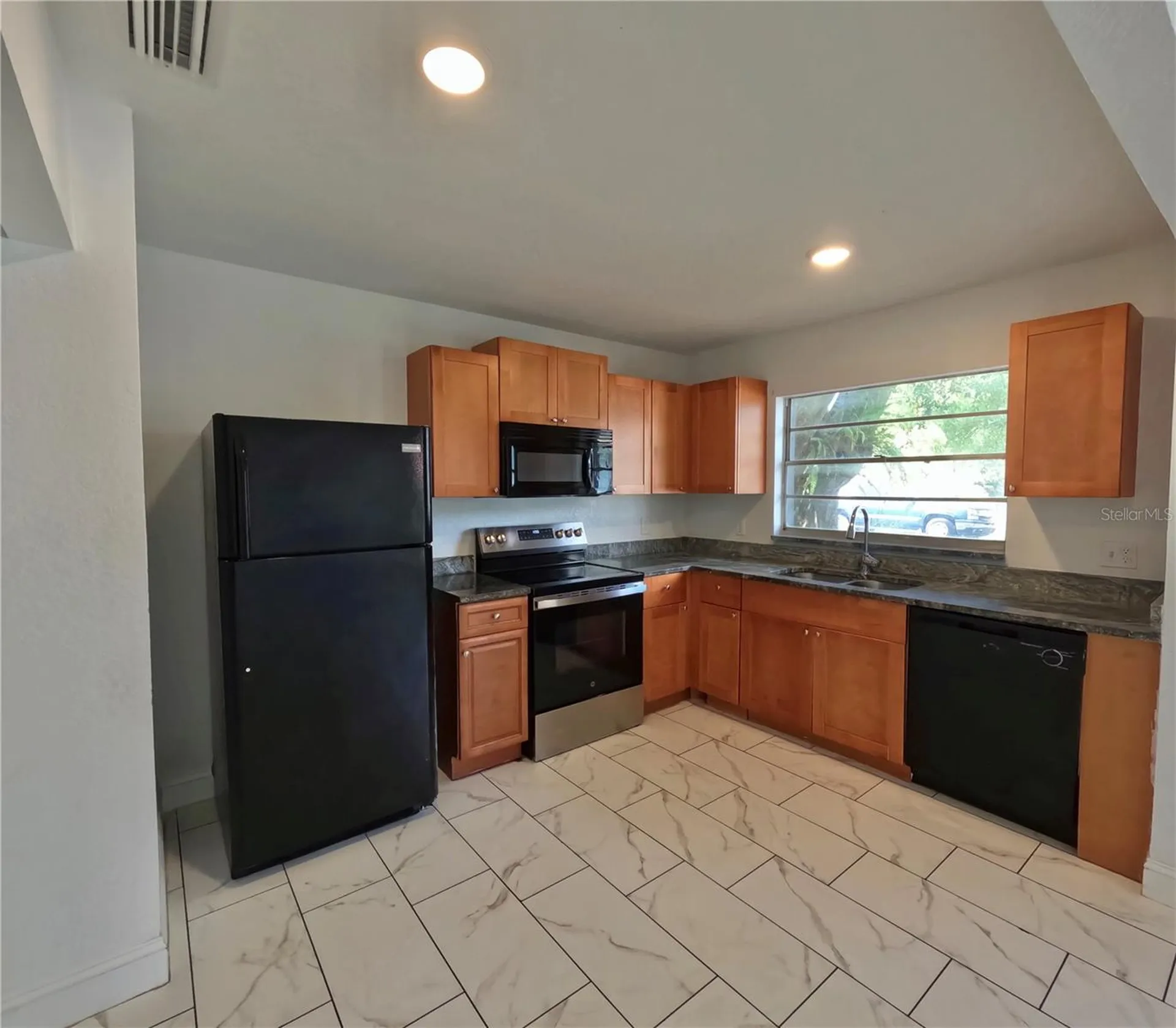 1004 S Empire Street Plant City FL 33563