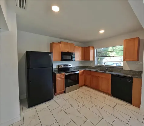 1004 S Empire Street Plant City FL 33563