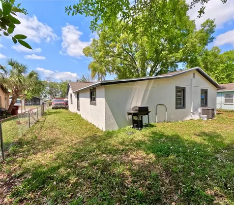1004 S Empire Street Plant City FL 33563