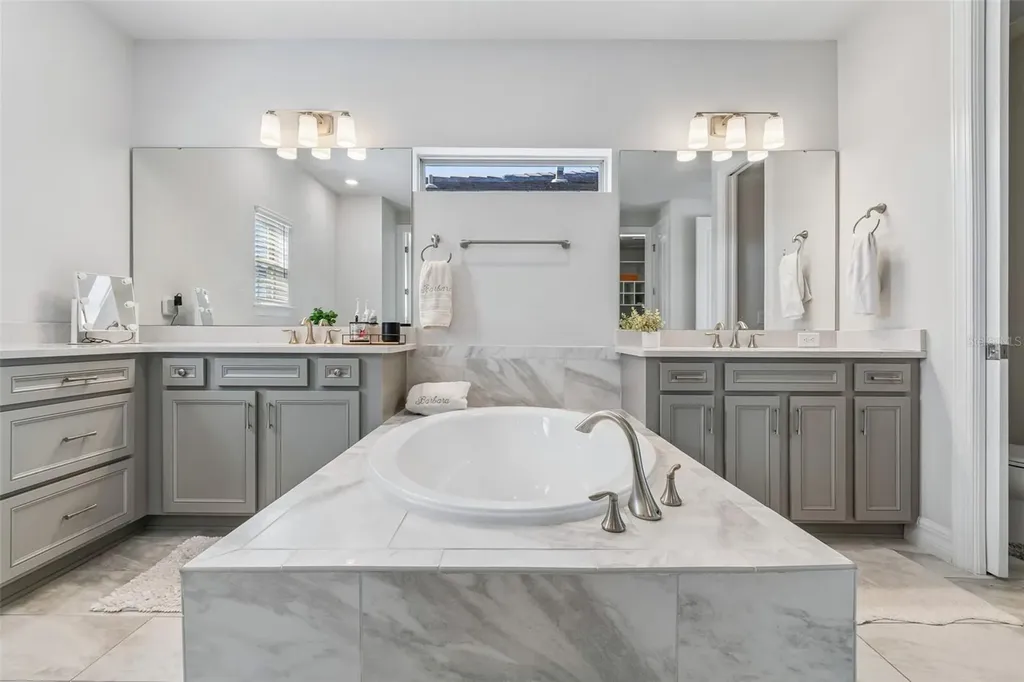 9070 Woodland Forest Road Orlando FL 32836