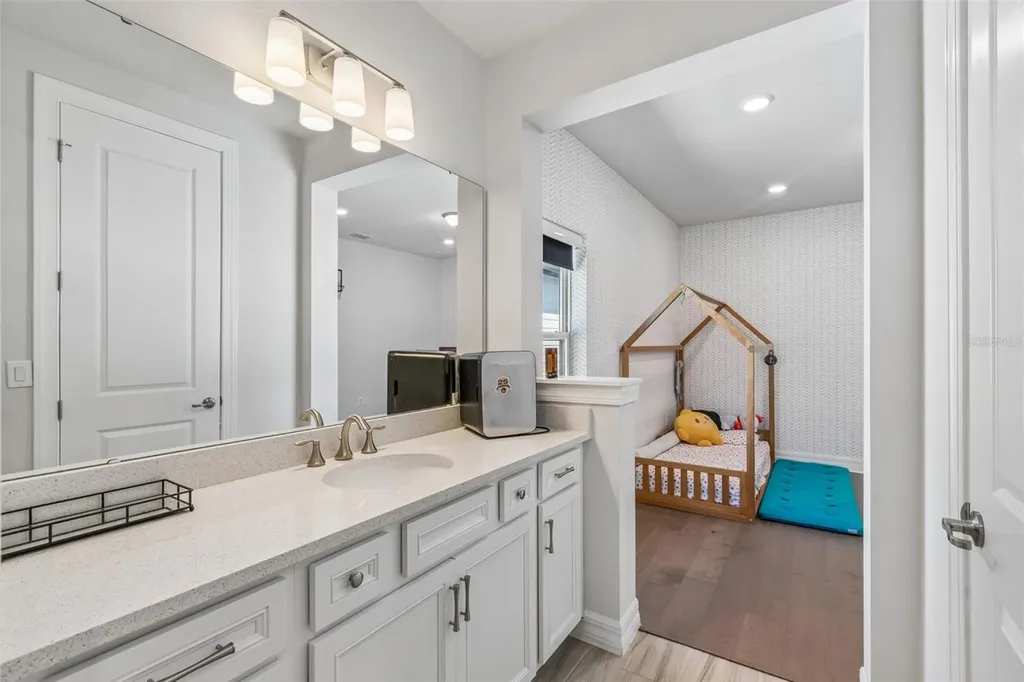 9070 Woodland Forest Road Orlando FL 32836