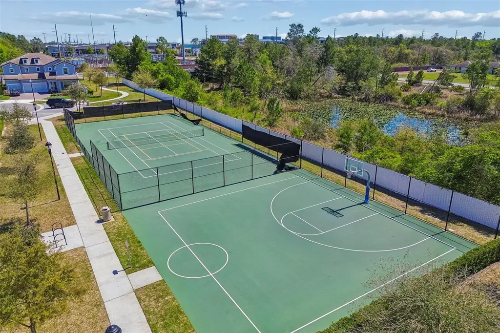 9070 Woodland Forest Road Orlando FL 32836