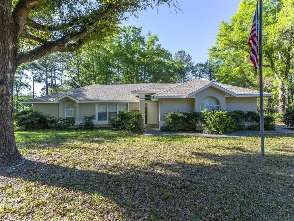 4 Hialeah Drive Ocala FL 34482