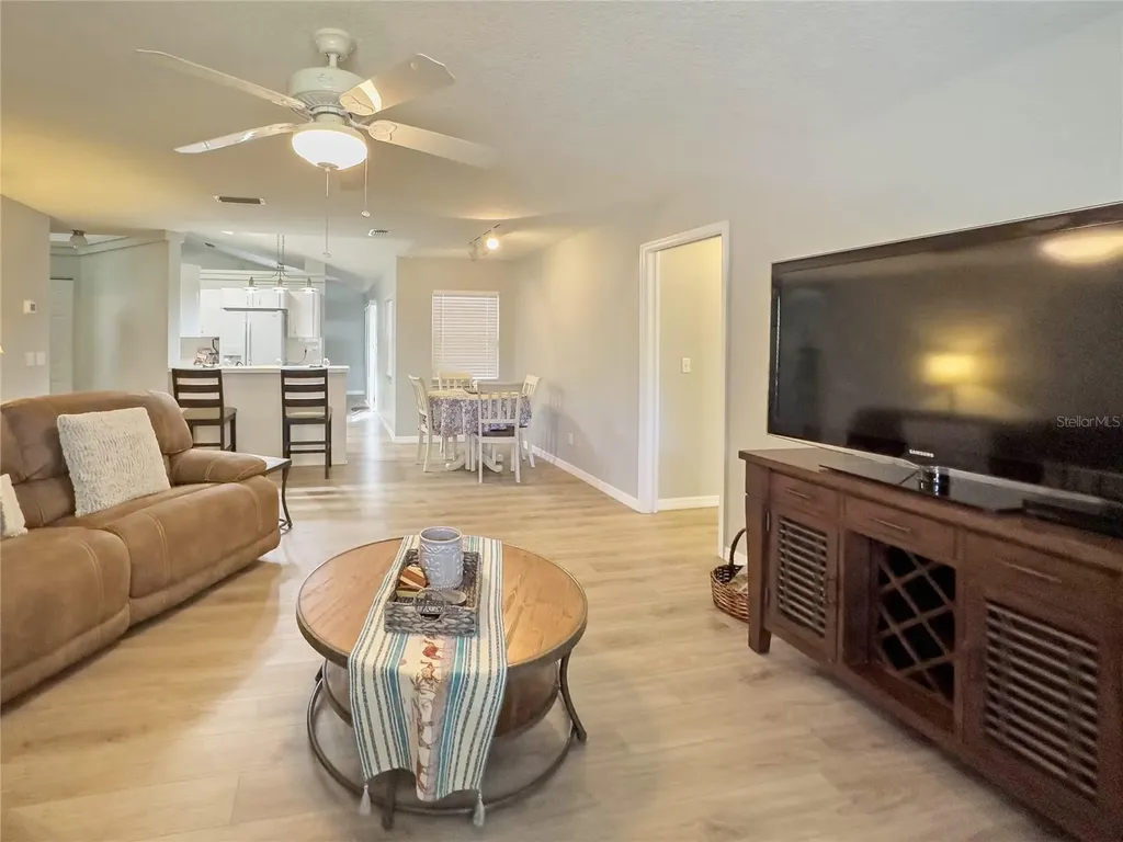 4 Hialeah Drive Ocala FL 34482