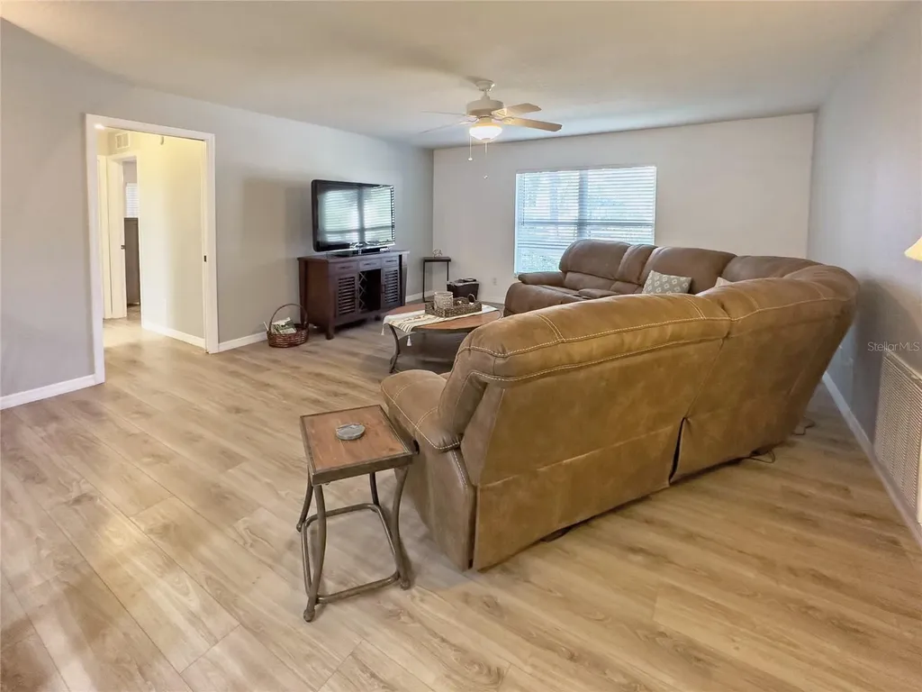 4 Hialeah Drive Ocala FL 34482