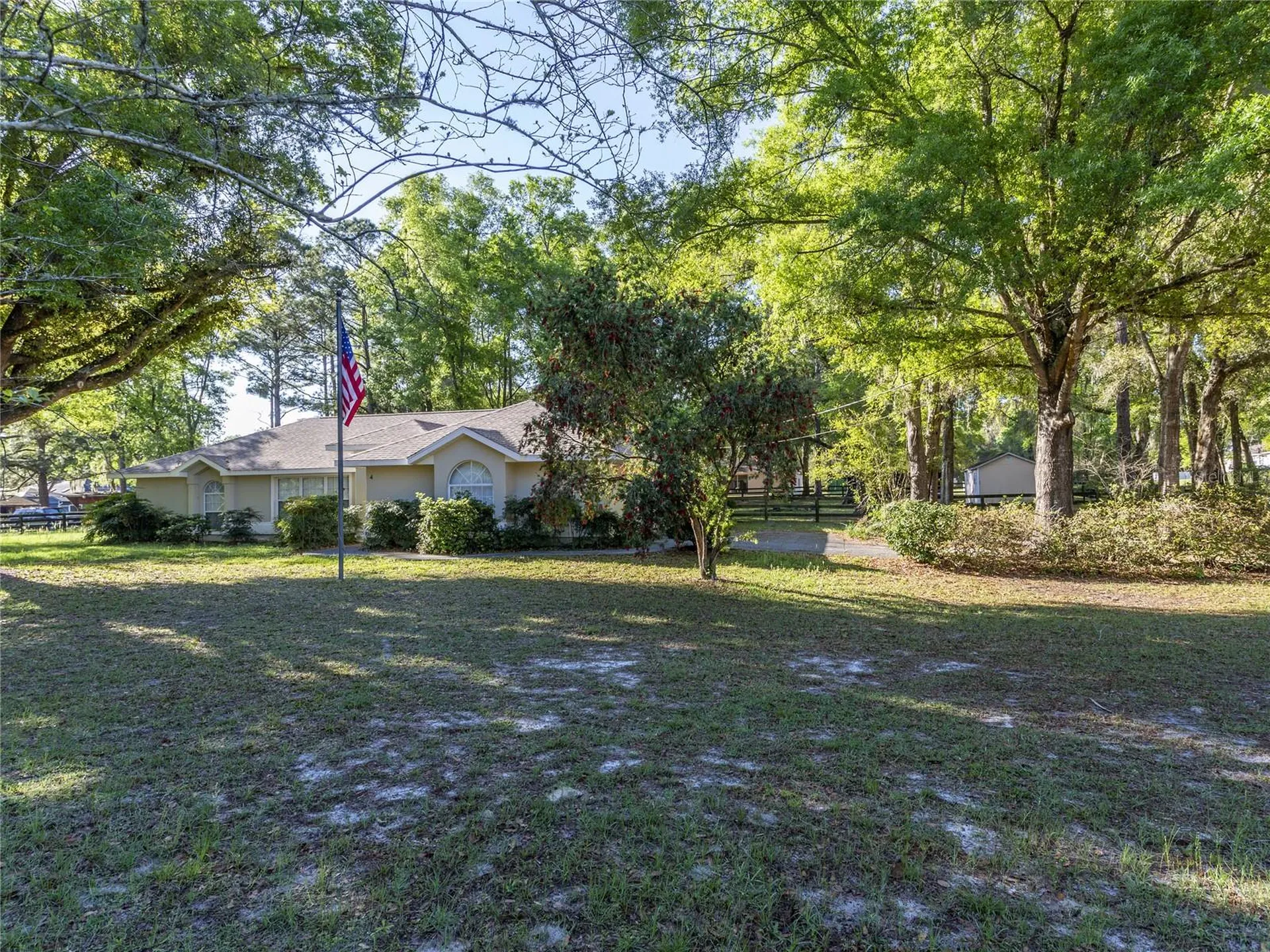 4 Hialeah Drive Ocala FL 34482