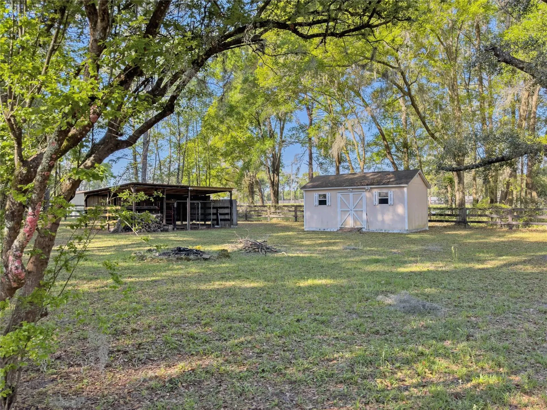 4 Hialeah Drive Ocala FL 34482