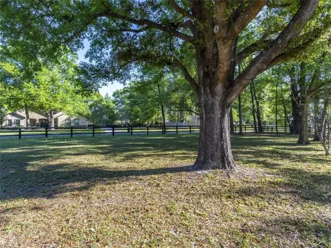4 Hialeah Drive Ocala FL 34482