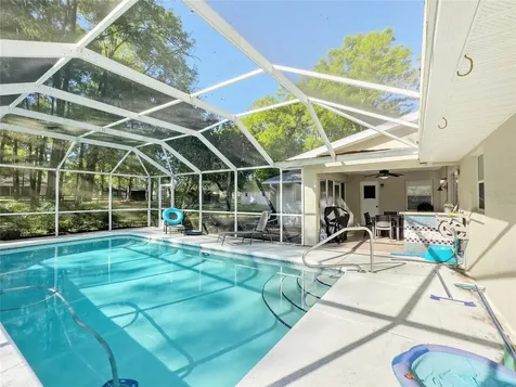 4 Hialeah Drive Ocala FL 34482