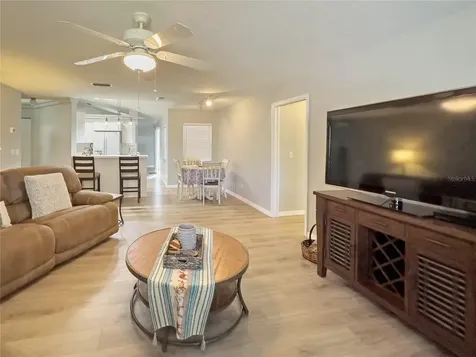 4 Hialeah Drive Ocala FL 34482