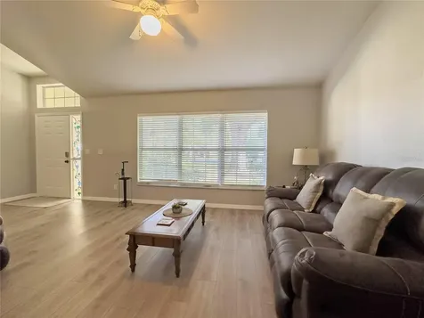 4 Hialeah Drive Ocala FL 34482