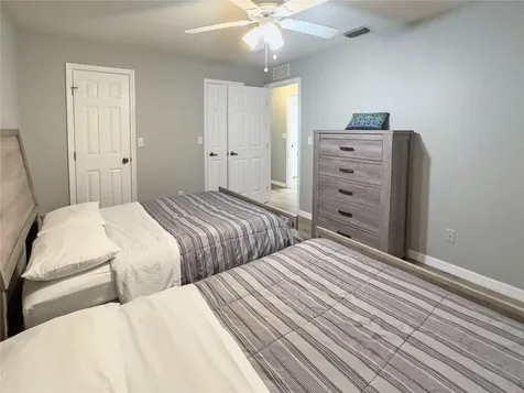 4 Hialeah Drive Ocala FL 34482