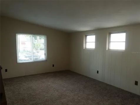 5853 Pine Street New Port Richey FL 34652