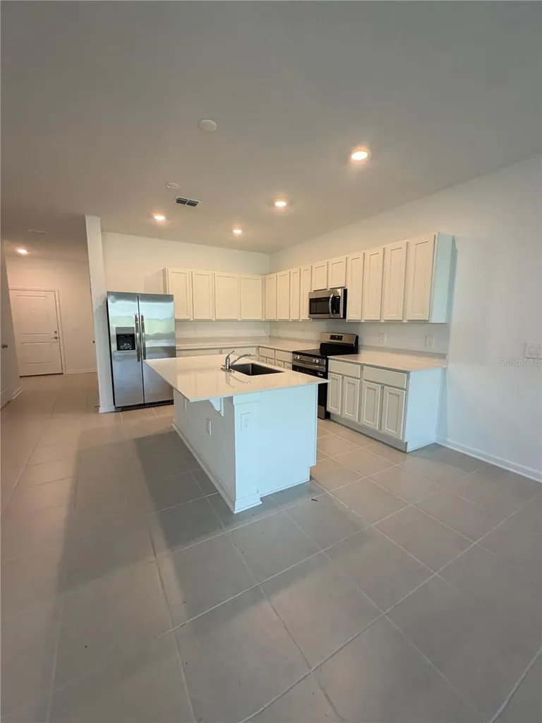 2823 Maloof Drive Davenport FL 33837