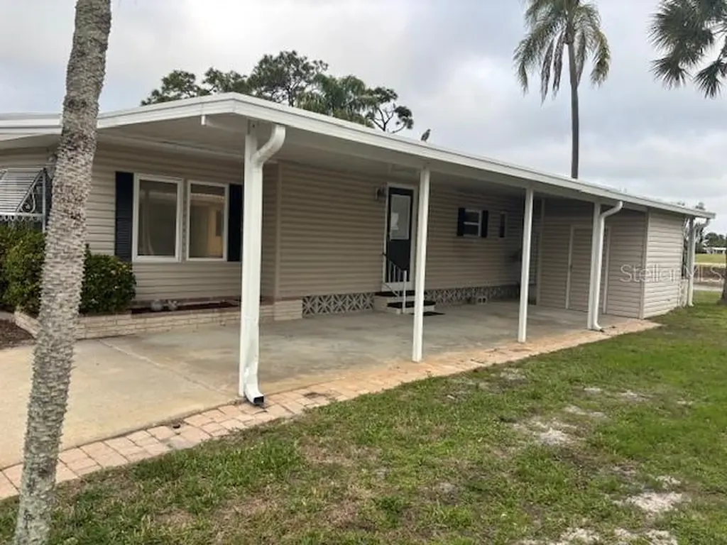 2100 Kings Highway Port Charlotte FL 33980