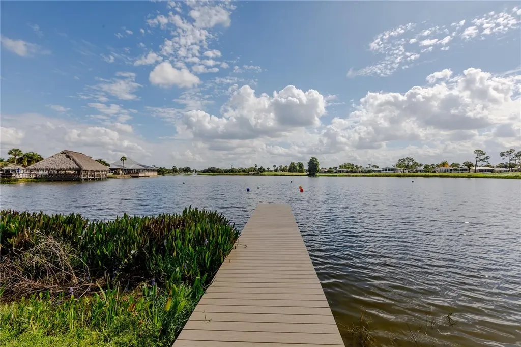 2100 Kings Highway Port Charlotte FL 33980