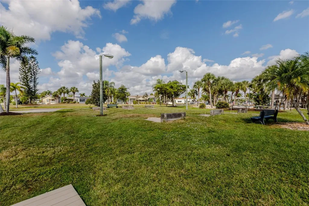 2100 Kings Highway Port Charlotte FL 33980