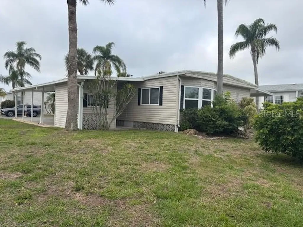 2100 Kings Highway Port Charlotte FL 33980